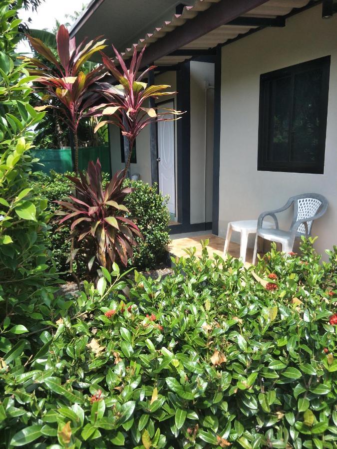 Airee Mini House Hostel Bãi biển Bang Tao Ngoại thất bức ảnh